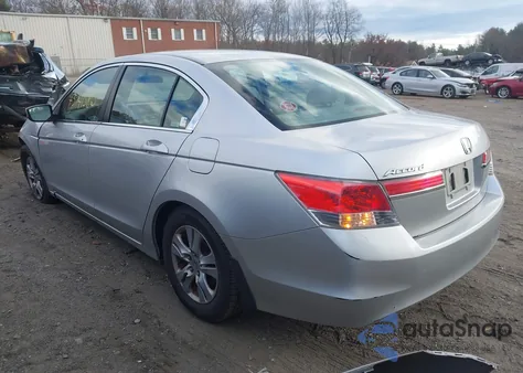 2011 Honda Accord 2.4 Lx-P z USA, uszkodzony, nr VIN 1HGCP2F47BA106006